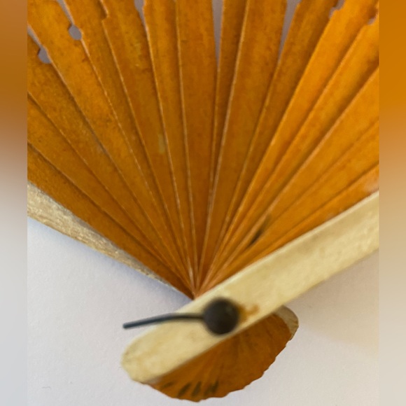 VINTAGE FOLDING HAND FAN Made in JAPAN - Picture 8 of 16